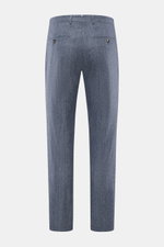 Windsor Trousers 'Silvi' smoky blue melange shown from the back, made of wool-cashmere-microfibre blend, slim fit, tapered cut, with pleats and buttoned back pockets.