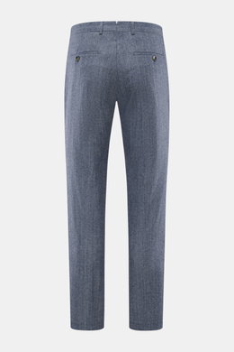 Windsor Trousers 'Silvi' smoky blue melange shown from the back, made of wool-cashmere-microfibre blend, slim fit, tapered cut, with pleats and buttoned back pockets.