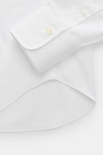 Gherardi Business Hemd Haifisch-Kragen weiß, Detailaufnahme der Sportmanschette und des gerundeten Saumverlaufs aus feiner Baumwolle.