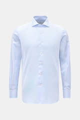 Gherardi Business Hemd Haifisch-Kragen hellblau, Frontansicht, extra Slim Fit, feine Baumwolle, französische Knopfleiste, Sportmanschette, gerundeter Saum.