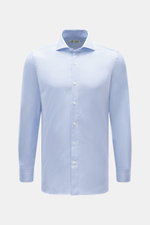 Borrelli Business Hemd 'Nando' Haifisch-Kragen hellblau, Slim Fit, feines Oxford-Webmuster, Perlmuttknöpfe, frontale Perspektive.