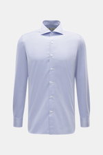 Borrelli Business Hemd 'Nando' Haifisch-Kragen rauchblau, frontale Nahaufnahme, Gabardine Baumwolle, Regular Fit, Perlmuttknöpfe, Sportmanschette, gerundeter Saum