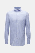 Finamore Business-Hemd 'Sergio Napoli' blau/weiß gestreift, Frontansicht, Regular Fit, Haifisch-Kragen, Giza-45-Baumwolle, glatter Griff, Sportmanschette, gerundeter Saum.