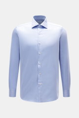 Front view of Fray Business Shirt Shark Collar 'Nello' light blue, made of pure cotton gabardine with soft touch, slim fit, shark collar, classic sport cuff, and slightly rounded hem, a timeless essential for everyday office wear.
