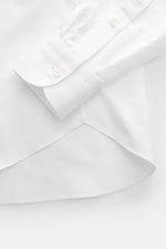Fray Hemd Haifisch-Kragen 'Nello' weiß, Detailansicht Manschette und Saum, Slim Fit aus reiner Baumwolle, klassische Sportmanschette.