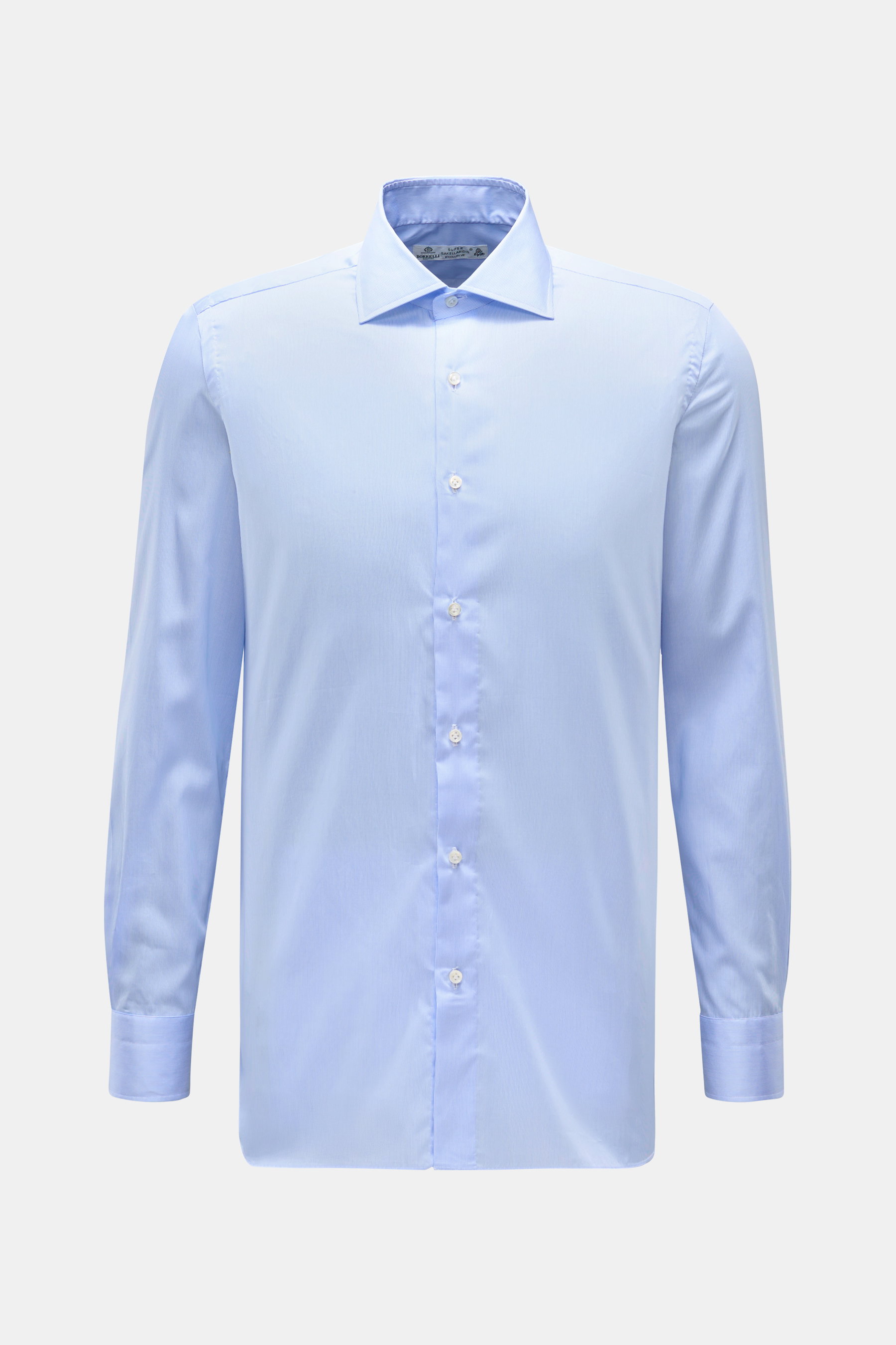 Borrelli Business Hemd 'Luciano' Haifisch-Kragen hellblau/weiß gestreift, frontal, Popeline Baumwolle, leichter Griff, Slim Fit, Perlmuttknöpfe, Sportmanschette, gerundeter Saum.