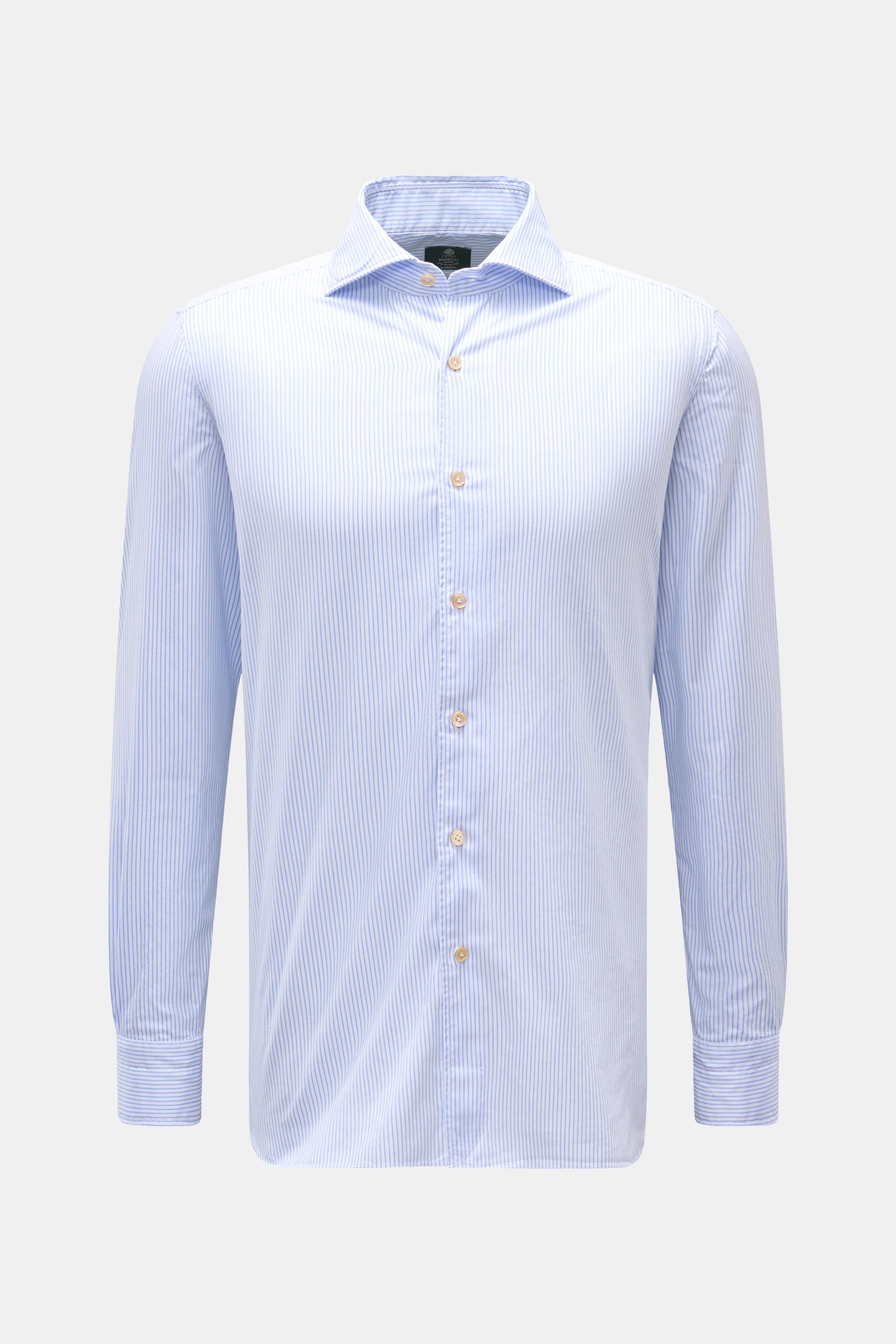 Borrelli Casual Hemd 'Ettore' Haifisch-Kragen weiß/blau gestreift, Slim Fit, Twill reine Baumwolle, Perlmuttknöpfe, Sportmanschette, gerundeter Saum, Frontansicht.