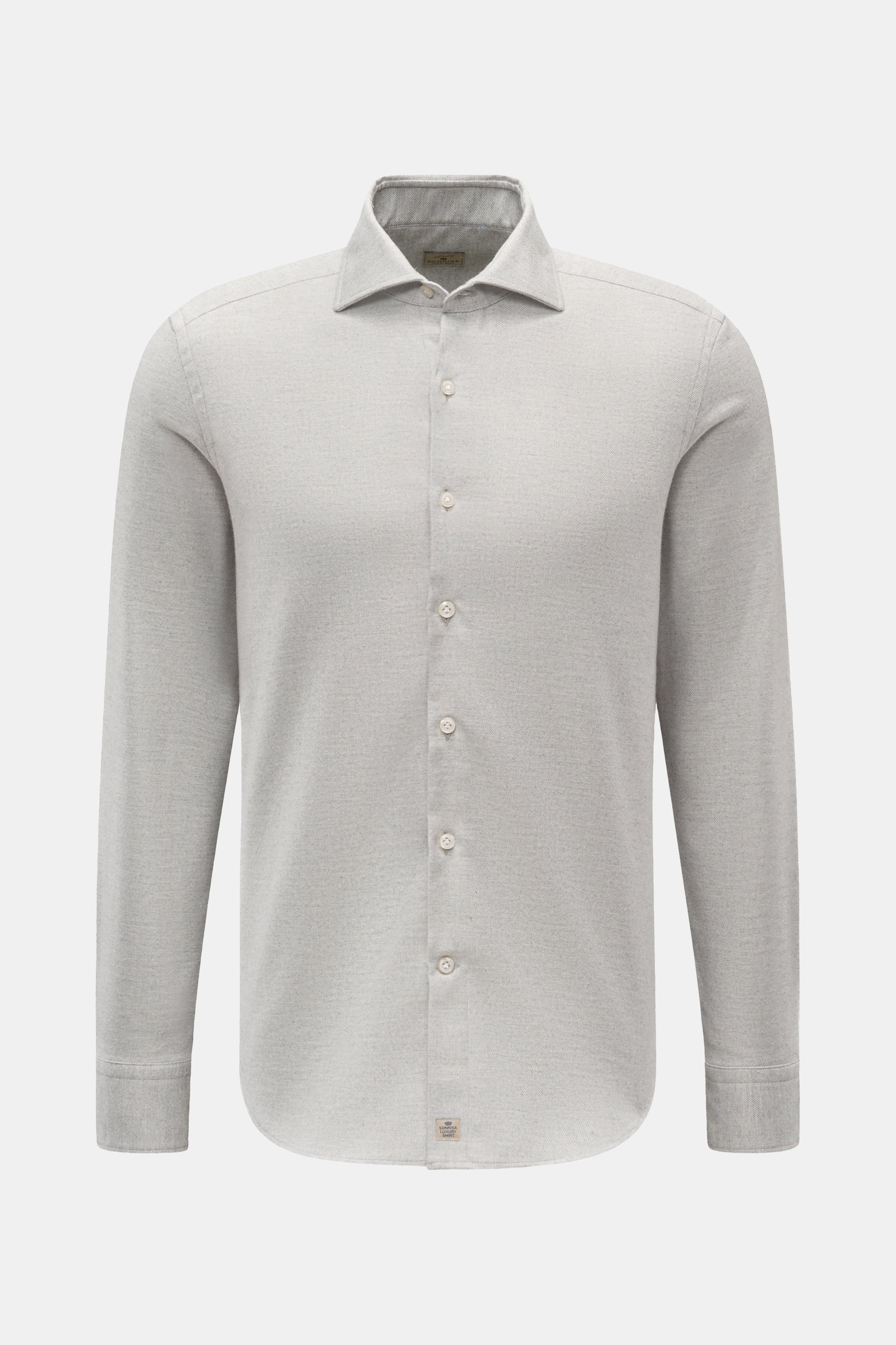 Front view of the Sonrisa Casual Hemd Haifisch-Kragen hellgrau, a slim fit light grey shirt made of 100% soft cotton with a shark collar, French placket, classic sport cuffs, slightly rounded hem, and small woven label at the hem. <p>Eleganter Komfort: Da