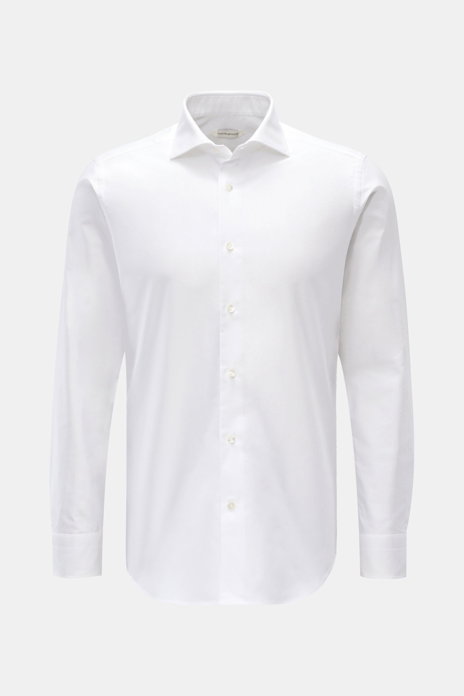 Guglielminotti Oxford-Hemd Haifisch-Kragen weiß, Frontansicht, Oxford aus reiner Baumwolle, glatter Griff, Slim Fit, französische Knopfleiste mit Perlmuttknöpfen, klassische Sportmanschette, rückwärtige Taillenabnäher, gerundeter Saumverlauf.
