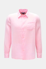 Front view of Vilebrequin Leinenhemd schmaler Kragen rosé, a pink linen shirt with pure linen, airy plain weave, light quality, soft touch, regular fit, narrow collar, French button placket, classic sport cuff, patch chest pocket, rounded hem, tonal stitc