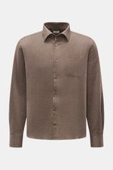 Front view of the 04651/ A trip in a bag Casual Hemd 'Rustic Shirt' Kent-Kragen dunkelgrau, a long-sleeve dark gray brushed cotton shirt with button closure and chest pocket. <p>Lässiger Stil trifft auf Komfort: Das 'Rustic Shirt' von 04651/ A TRIP IN A B