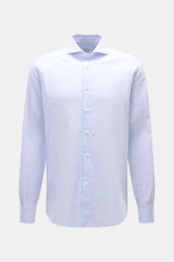 Gherardi Casual-Hemd Haifisch-Kragen hellblau/weiß gestreift, Baumwolle-Leinen, Regular Fit, Sportmanschette, Frontansicht, leichte Leinwandbindung.