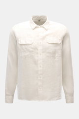 C.P. Company Linen shirt slim collar off-white shown from front, pure linen fabric with soft feel, garment-dyed, narrow collar, patch button placket, two breast pockets with flaps, logo print on right pocket, classic barrel cuffs, rounded hem with slightl