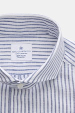 Giampaolo Casual Hemd Haifisch-Kragen weiß/navy gestreift, Slim Fit, Baumwolle-Leinen, leichter Griff, Haifischkragen, Knopfleiste, Sportmanschette, gerundeter Saum, Detailansicht von oben.