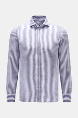 Giampaolo Casual Hemd Haifisch-Kragen navy/weiß gestreift, Slim Fit, Baumwolle-Leinen, leicht strukturiert, Haifisch-Kragen, Knopfleiste, Sportmanschette, gerundeter Saum, frontale Nahaufnahme.