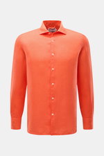 Front view of the MC2 Saint Barth Leinenhemd 'Pamplona' Haifisch-Kragen orange, a slim fit linen shirt with soft texture and classic details.  
<p>MC2 SAINT BARTH liefert mit diesem luftig leichten Hemd aus reinem Leinen ein perfektes Piece für einen lege