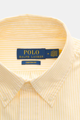 Polo Ralph Lauren Oxford-Hemd Button-Down-Kragen gelb/weiß gestreift, Detailaufnahme von oben, reine Baumwolle, Custom Fit, Knopfleiste.