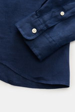Polo Ralph Lauren Leinenhemd Button-Down-Kragen türkis, Nahaufnahme von Ärmel und Saum, reine Leinenqualität, luftige Slim Fit Passform.