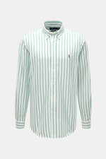 Polo Ralph Lauren Casual Hemd Button-Down-Kragen grün/weiß gestreift, Slim Fit, weiche Baumwolle, Rückenpasse mit Quetschfalte, Frontansicht.