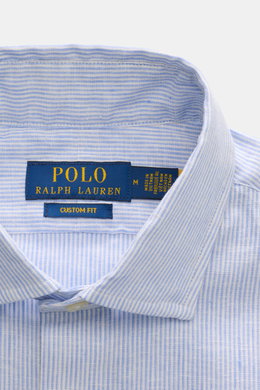 Polo Ralph Lauren Oxford-Hemd Haifisch-Kragen hellblau/weiß gestreift, Nahaufnahme des Kragens und Markenlabels, Leinen-Baumwolle, Slim Fit.