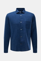 Front view of the 04651/ A trip in a bag Casual shirt 'Indigo Shirt' slim collar navy in a casual denim look, linen-cotton blend, soft feel, regular fit, narrow collar, French button placket, patch breast pocket, classic barrel cuffs, back yoke with inver