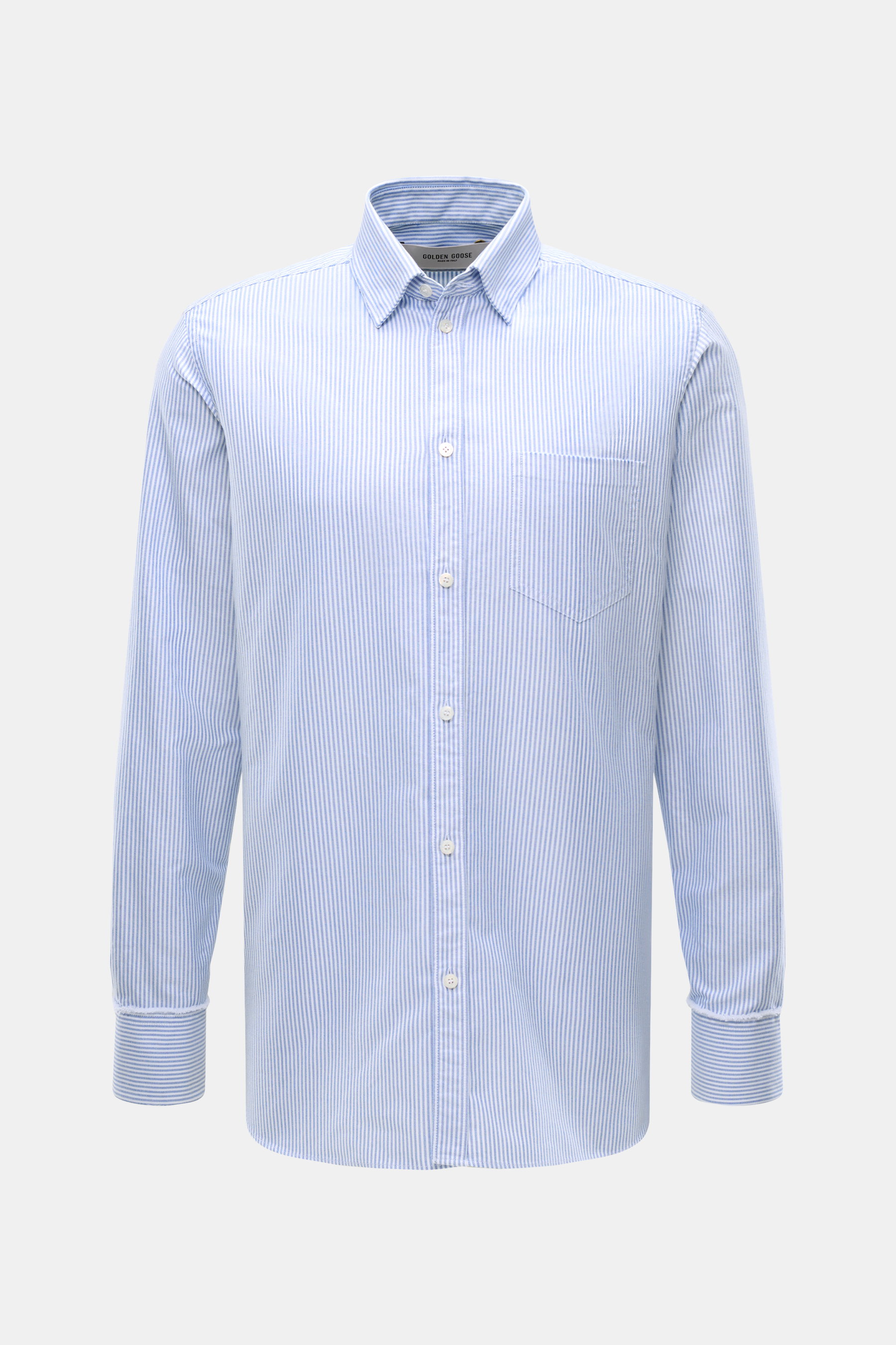 Golden Goose Oxford-Hemd Kent-Kragen blau/weiß gestreift, frontal fotografiert, Baumwolle, Slim Fit, Kent-Kragen, Knopfleiste, Manschette, gerundeter Saum, Distressed-Finish.