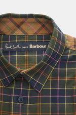 Barbour Flanellhemd Kent-Kragen navy/grün/orange kariert, Detailaufnahme von oben, kariertes Twill-Hemd aus Baumwolle mit Label Paul Smith loves Barbour.