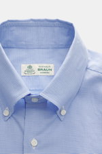 Borrelli Casual Hemd Button-Down-Kragen rauchblau/weiß gemustert, Slim Fit, Hahnentritt-Muster, reine Baumwolle, Detailansicht Kragen frontal.