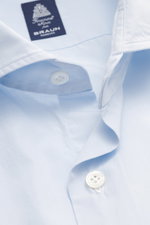 Close-up front view of Finamore Casual Shirt 'Edoardo Napoli' Shark Collar Light Blue showing the soft poplin cotton fabric, shark collar, and French button placket.

Description: <p>Stylish classic: The shirt 'Edoardo Napoli' by FINAMORE made of soft Giz