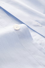 Close-up front view of Finamore Casual Shirt 'Edoardo Napoli' Shark Collar Light Blue/White Striped showing button and fine cotton poplin fabric with smooth, cool touch.