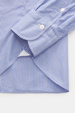 Finamore Casual Hemd 'Edoardo Napoli' Haifisch-Kragen dunkelblau/weiß gestreift, Detailaufnahme von Ärmeln und Saum, Popeline, Slim Fit, extralange Ärmel, klassische Manschette, gerundeter Saum.