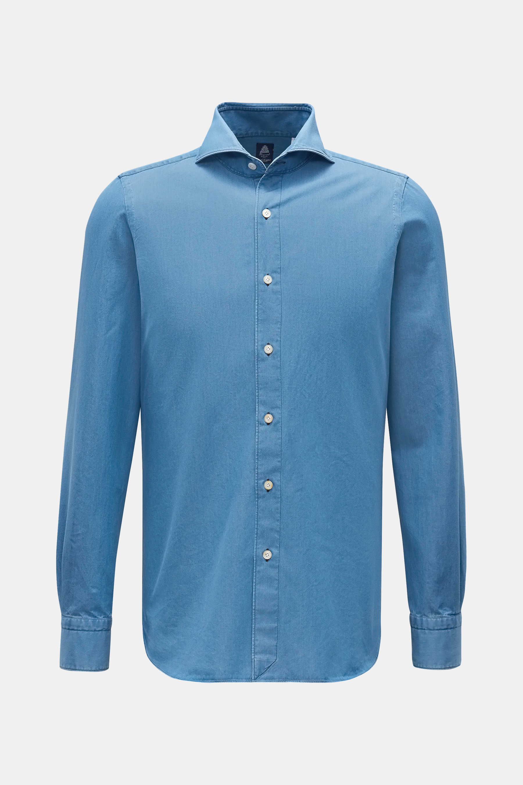Front view of Finamore Chambray shirt 'Sergio Gaeta' shark collar blue, pure cotton chambray, very soft feel, slim fit, shark collar, French button placket with mother-of-pearl buttons, classic barrel cuffs, extra-long sleeves, contrasting buttonholes, ro