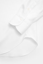 Finamore Casual Shirt 'Lucio Napoli' Button-Down Collar White, close-up of sleeve and cuff from above, gabardine cotton-silk, soft feel, extra long sleeves, regular fit, French placket with mother-of-pearl buttons, classic sport cuff, narrow back yoke, ro