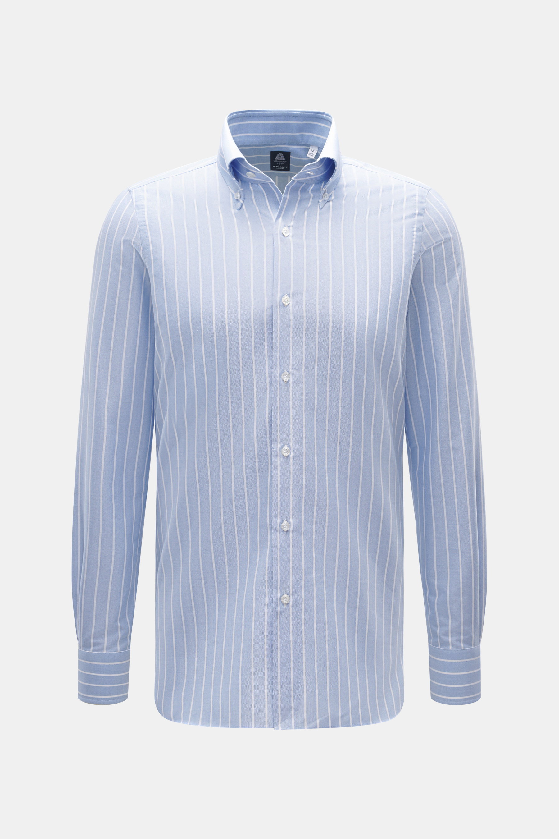 Frontale Nahaufnahme des Finamore Oxfordhemds 'Lucio Napoli' Button-Down-Kragen hellblau/weiß gestreift, Oxford reine Baumwolle, griffig, extralange Ärmel, Regular Fit, französische Knopfleiste mit Perlmuttknöpfen, klassische Sportmanschette, schmale Rück