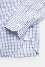 Close-up front view of the Giampaolo Casual shirt shark collar dark blue/white checkered showing cuff, French button placket, and rounded hem.

Description:  
<p>A true all-rounder from shirt expert GIAMPAOLO: With this handmade shirt made of pure cotton 