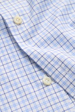 Close-up view of the Giampaolo Casual-Hemd Haifisch-Kragen blau/weiß kariert showing blue and white check pattern with buttons and stitching details.

Description: <p>Ein echter Allrounder vom Hemdenexperten GIAMPAOLO: Mit diesem Hemd aus reiner Baumwol