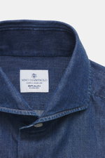 Giampaolo Chambray shirt shark collar dark blue shown from a close-up front top view, made by hand from pure cotton chambray, soft touch, slim fit, shark collar, French button placket, classic sport cuff, back waist darts, rounded hemline.