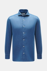 Frontal fotografiertes Giampaolo Chambray-Hemd Haifisch-Kragen blau mit Slim Fit, weicher Baumwolle, französischer Knopfleiste und Sportmanschette.