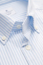 Close-up front view of Giampaolo Oxford shirt button-down collar light blue/white striped, showing button placket and collar details.

Description: <p>Classic from the Italian shirt expert GIAMPAOLO: This handmade shirt made of fine Oxford with a button-d