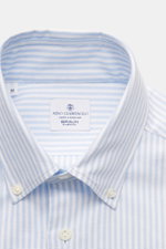 Close-up front view of the Giampaolo Oxford shirt button-down collar light blue/white striped, showcasing the fine cotton Oxford fabric and button details.

Description: <p>Classic from the Italian shirt expert GIAMPAOLO: This handmade shirt made of fine 