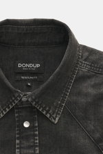 Dondup Jeanshemd schmaler Kragen dunkelgrau, Detailaufnahme von oben, Denim, Regular Fit, reine Baumwolle, weicher Griff, Druckknopfleiste, Western-Look.