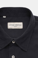 Close-up front view of Officine Générale Corduroy shirt kent collar navy, corduroy made of pure cotton, soft touch, regular fit, kent collar, French button placket, classic sport cuff, short hem slits.