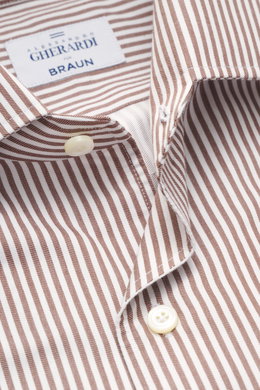 Nahaufnahme von Gherardi Casual Hemd Kent-Kragen braun/weiß gestreift, reine Baumwolle, sehr weicher Griff, Slim Fit, Kent-Kragen, französische Knopfleiste.