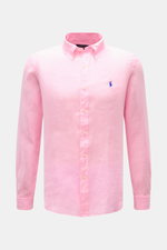 Polo Ralph Lauren Leinenhemd Button-Down-Kragen rosé, slim fit, frontaler Blick, atmungsaktive Leinwandbindung, weicher Griff, Polospieler-Stitching, Knopfleiste, Sportmanschette, Rückenpasse mit Quetschfalte, gerundeter Saum.