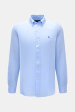 Front view of Polo Ralph Lauren Leinenhemd Button-Down-Kragen hellblau, a stylish classic casual shirt in pure linen with soft feel, light quality, Custom Fit, button-down collar, Polo player stitching on chest, front button placket, classic sport cuffs, 