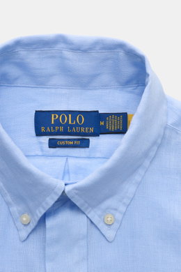Close-up front view of Polo Ralph Lauren Leinenhemd Button-Down-Kragen hellblau in light blue linen, showing button-down collar and brand label.

Description: <p>Stilvoller Klassiker für die Casual-Gaderobe: Dieses sportliche Hemd im Custom Fit von POLO R