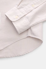 Polo Ralph Lauren Oxford-Hemd Button-Down-Kragen beige/weiß gestreift, Detailaufnahme von Manschette und Saum, reine Baumwolle, Slim Fit.