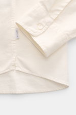 04651/ A trip in a bag Casual Hemd 'Winter Cotton' Kent-Kragen creme, Detailaufnahme von Manschette und Saum, Baumwoll-Gabardine, Regular Fit.