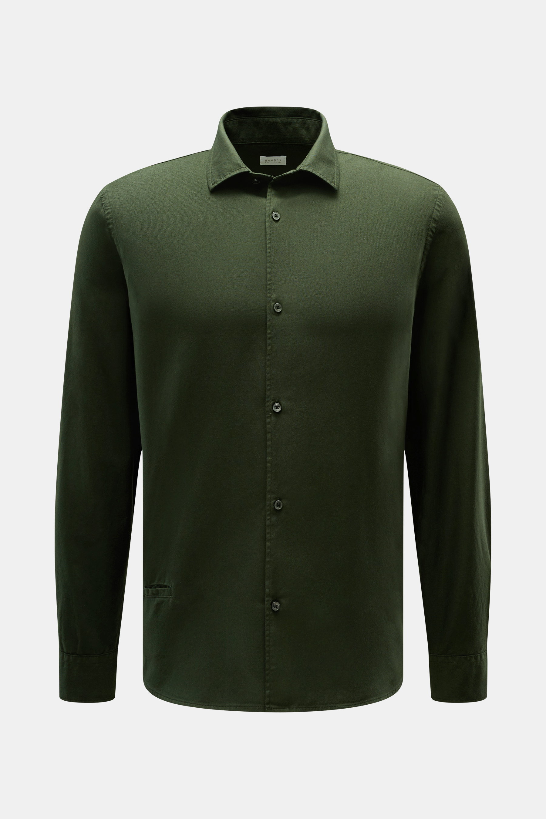 Front view of the 04651/ A trip in a bag Casual Shirt 'Winter Cotton' Kent Collar dark green, made of soft cotton gabardine, regular fit, with French placket, small welt pocket, classic sport cuff, slightly rounded hem, and short hem slits. Stylish casual