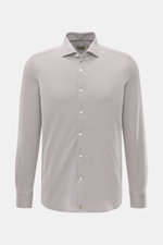 Front view of Sonrisa Jersey shirt shark collar grey in soft cotton-lyocell blend, slim fit with French button placket and barrel cuffs.

<p>Comfort meets style: This jersey model in a soft cotton-lyocell blend by SONRISA adds a touch of elegance to any s